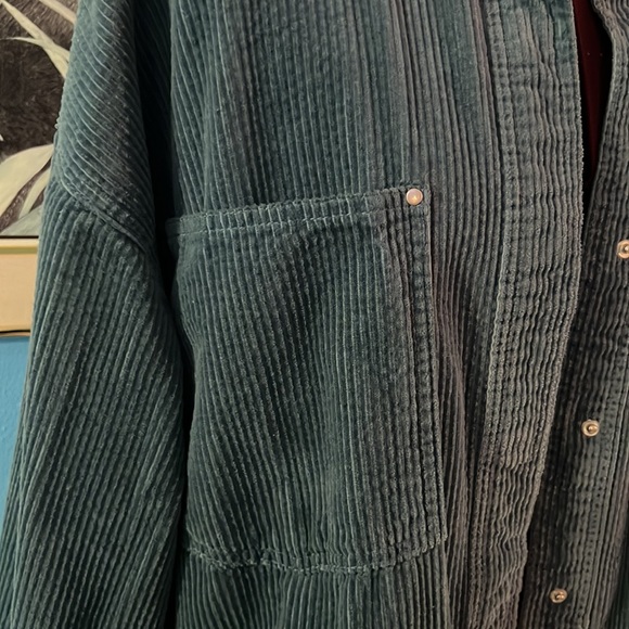 Oversized button down long sleeve Corduroy - Picture 8 of 11